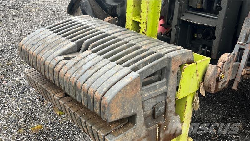  - - - Egyéb traktor tartozékok
