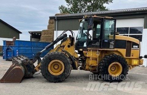 CAT 924 G Gumikerekes homlokrakodók