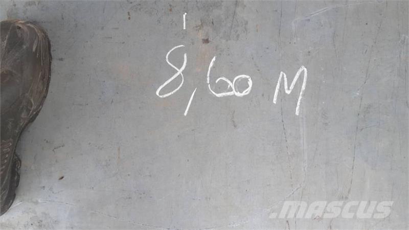  - - - Skærevogn Egyéb betakarító felszerelések