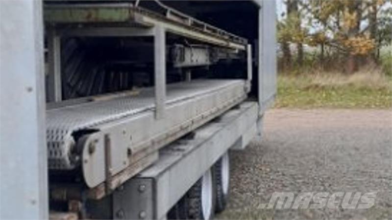  - - - Skærevogn Egyéb betakarító felszerelések