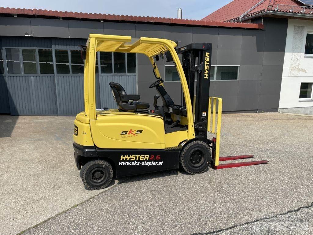 Hyster J2.5XN Elektromos targoncák