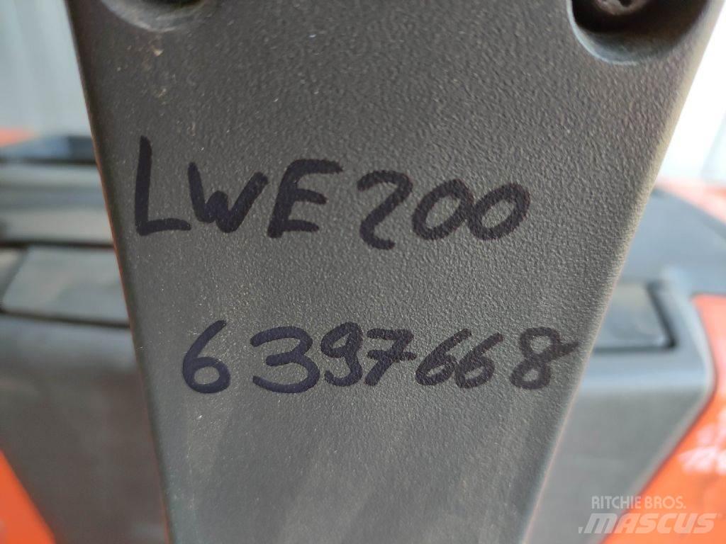 BT LWE200 Alacsony emelőkocsi