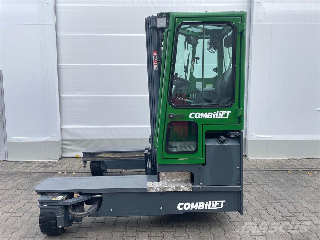 Combilift C4000 Oldalvillás targonca