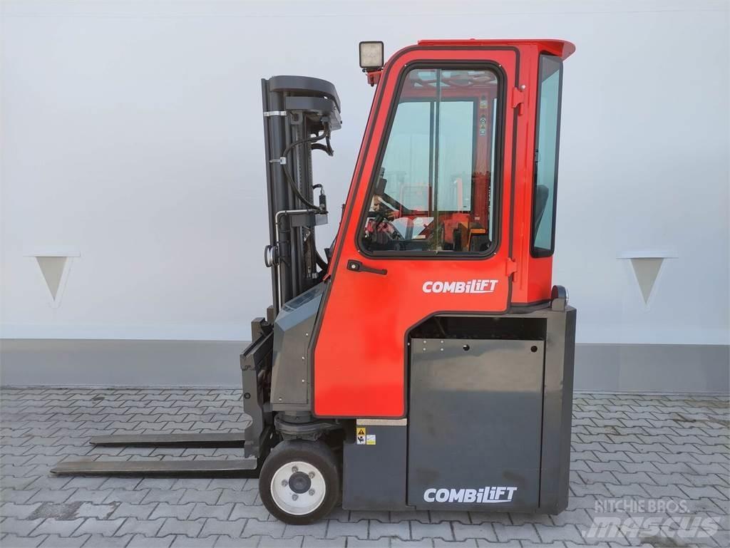 Combilift CBE3000 Dízel targoncák