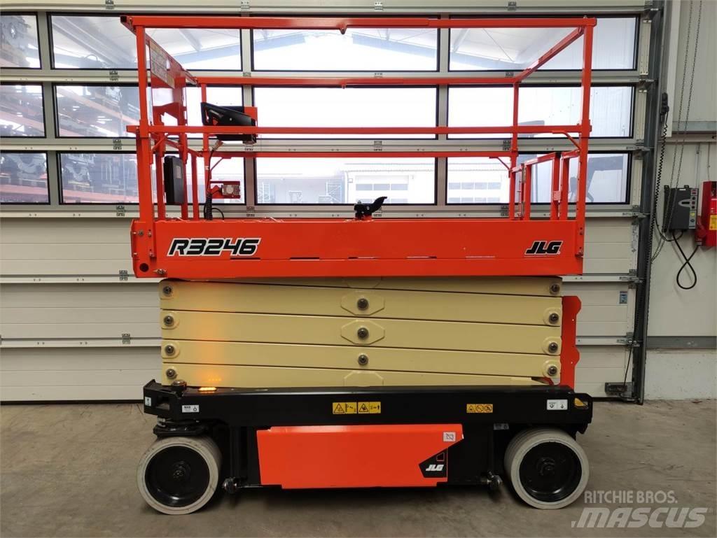 JLG R3246 Ollós emelők