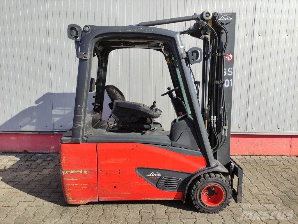 Linde E20L-02-386 Elektromos targoncák