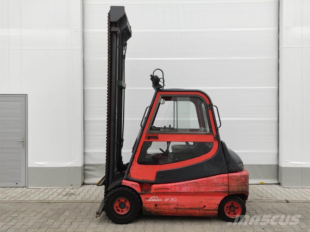 Linde E30-01-336 Elektromos targoncák