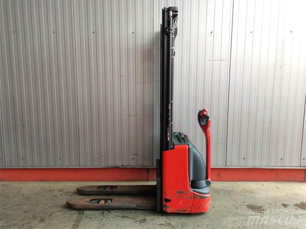 Linde L12 Gyalogkíséretű targonca