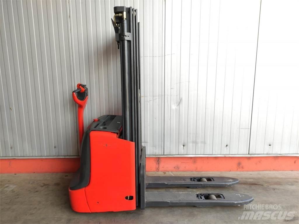 Linde L12i-1172 Gyalogkíséretű targonca