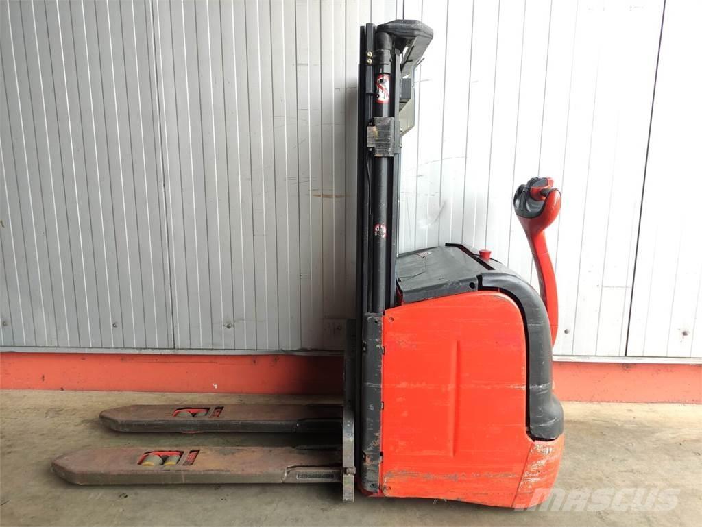 Linde L14-372 Gyalogkíséretű targonca