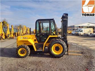 JCB 940