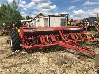 Massey Ferguson MF 30