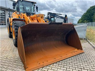 Hyundai HL 975