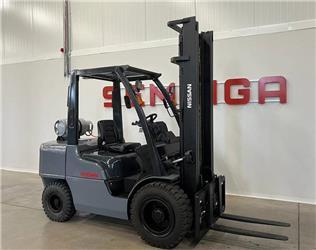 Nissan 9728 - UG1F2A35DU
