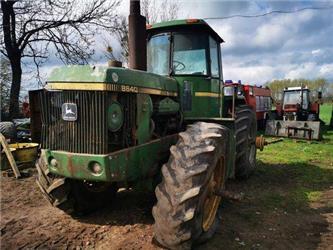 John Deere 8640   engine