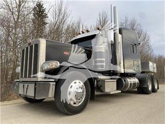 Peterbilt 389