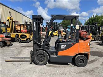 Doosan G30E-5