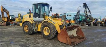 New Holland W 130