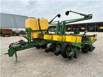 John Deere 1760