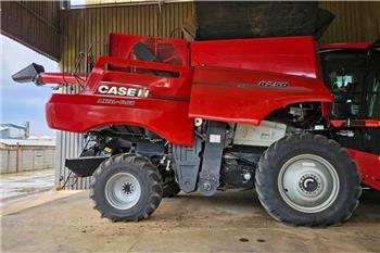 CASE 8250 2WD Combine