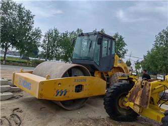 XCMG XS263E