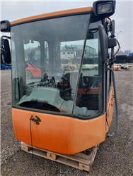 Doosan DL 300 KABINA
