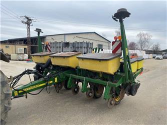 John Deere 1750 MaxEmerge XP