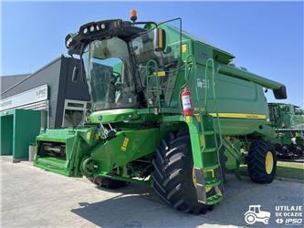 John Deere W650