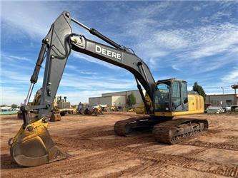 John Deere 240D LC