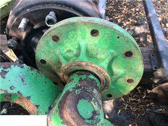 John Deere 2258
