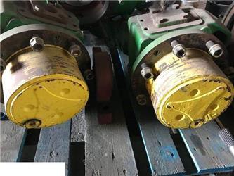 John Deere 3215 - Obudowa Mostu