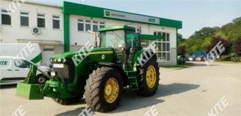John Deere 8320