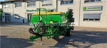John Deere 740A