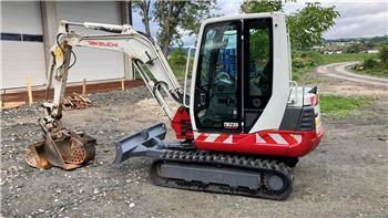 Takeuchi TB 235