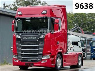 Scania S590 V8 Vollluft ACC Retarder Leder TOP
