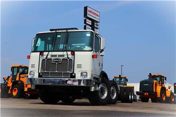 Autocar ACX8X4