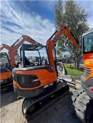 Develon DX42-7
