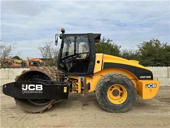 JCB VM132D
