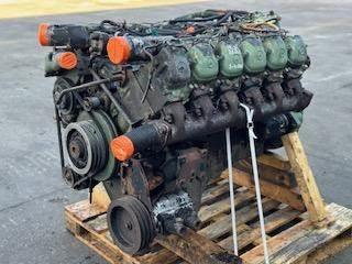 Mercedes-Benz om 404 v12