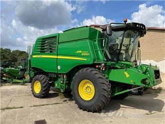 John Deere W650