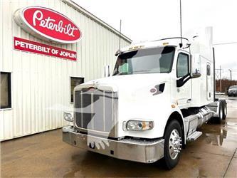 Peterbilt 567