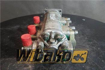 Vickers Gear pump Vickers G5-20-20-5-H16F-23-R