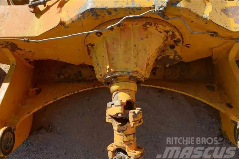  Front Differential Axle Bell B30C Egyéb