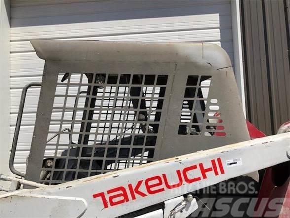 Takeuchi TL130 Kompaktrakodók
