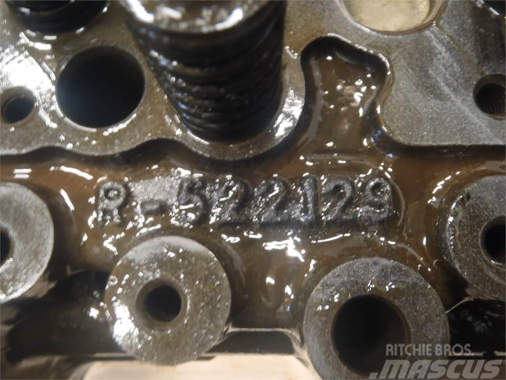 John Deere 4720 Cylinder Head Motorok