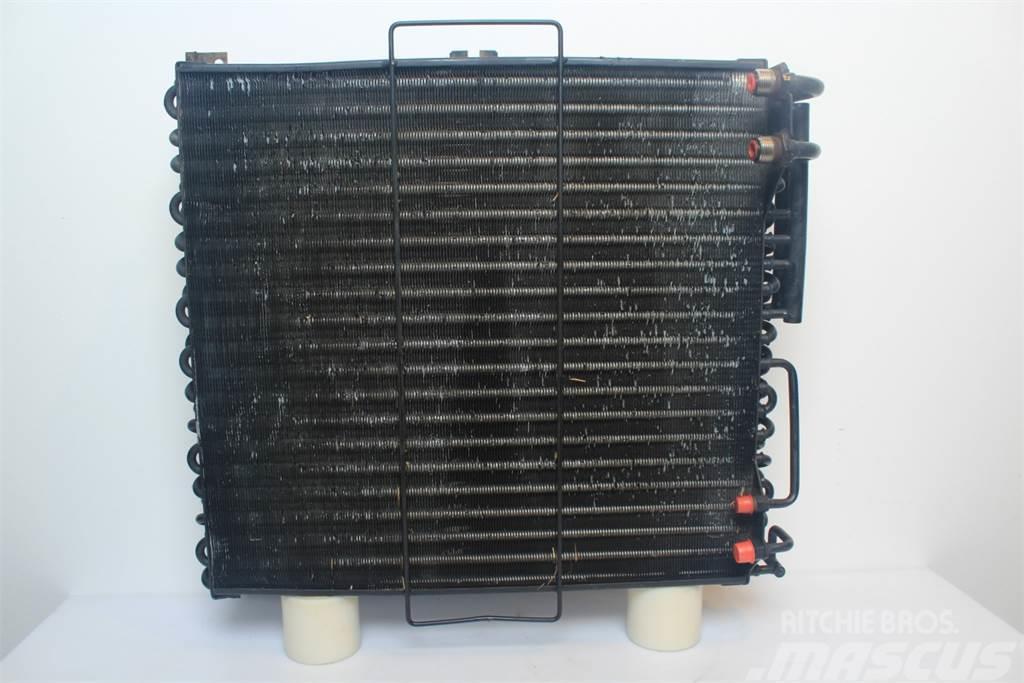 Case IH MX135 Oil Cooler Motorok