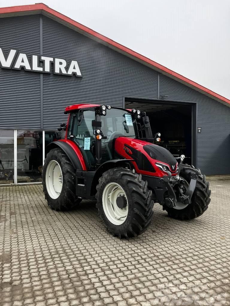Valtra G135 Active Traktorok
