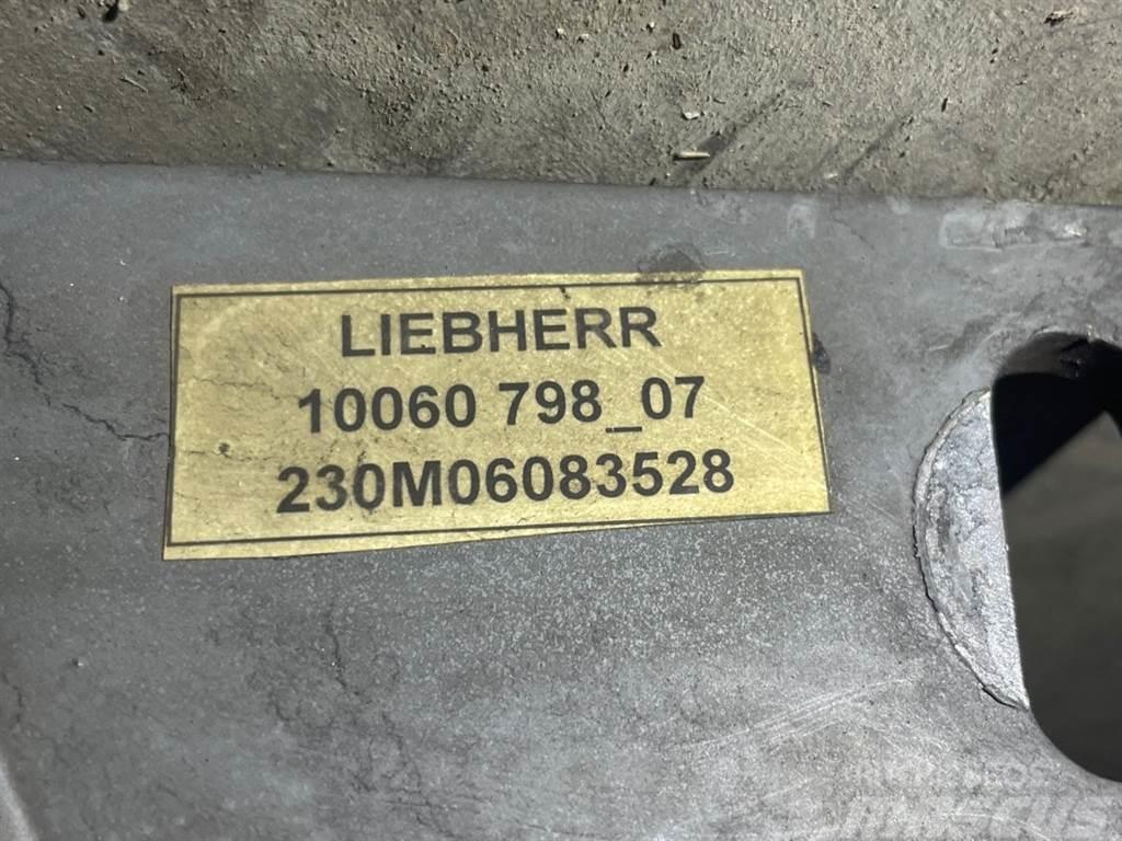 Liebherr A934C-10060798-Frame backside center/Einbau Rahmen Alváz és felfüggesztés