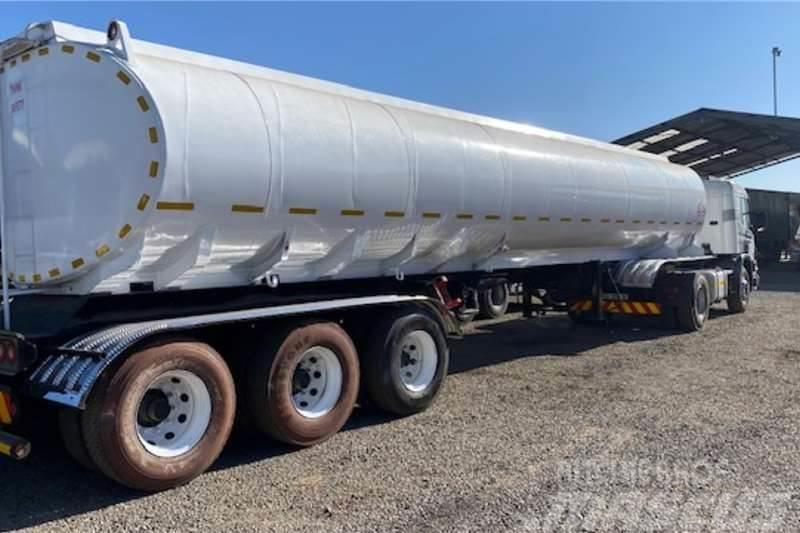  SA Road Tanker Tri Axle Bridging Fuel Tanker Trail Egyéb pótkocsik