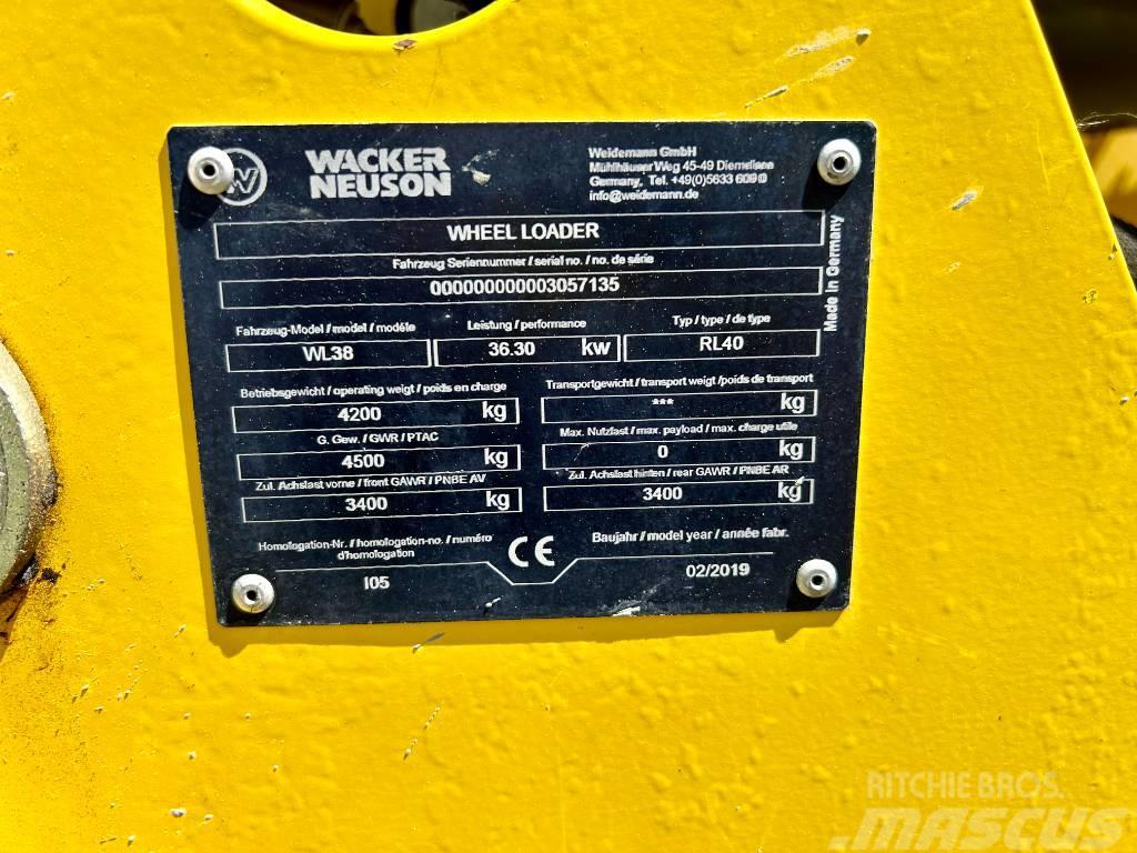 Wacker WL 38 Gumikerekes homlokrakodók